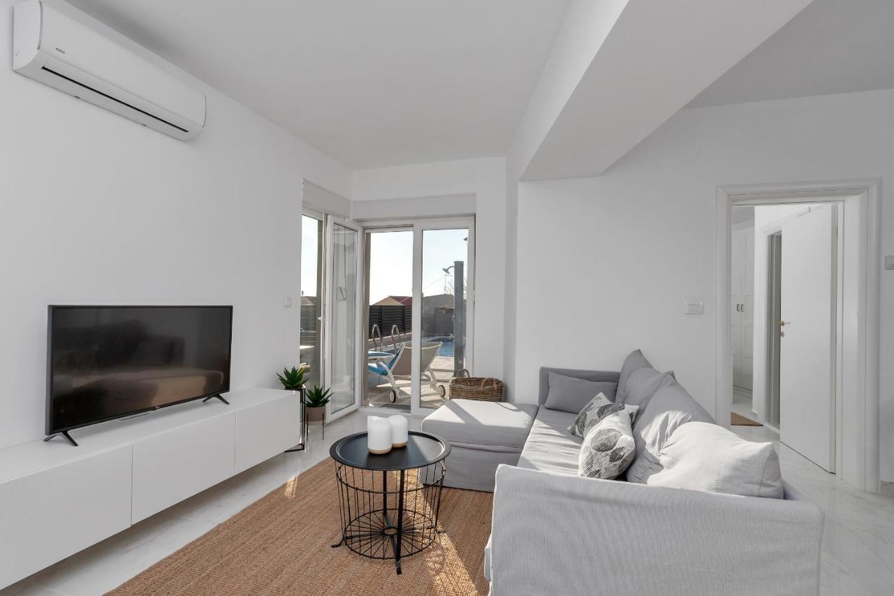 Apartment Lotte With Private Pool In The City Center! 마카르스카 외부 사진