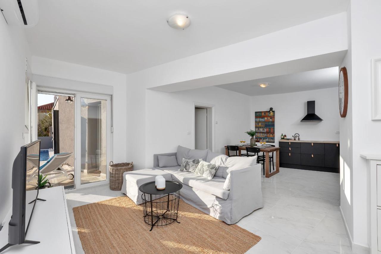 Apartment Lotte With Private Pool In The City Center! 마카르스카 외부 사진