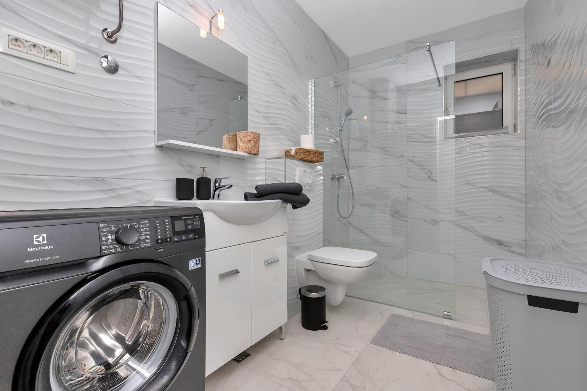 Apartment Lotte With Private Pool In The City Center! 마카르스카 객실 사진